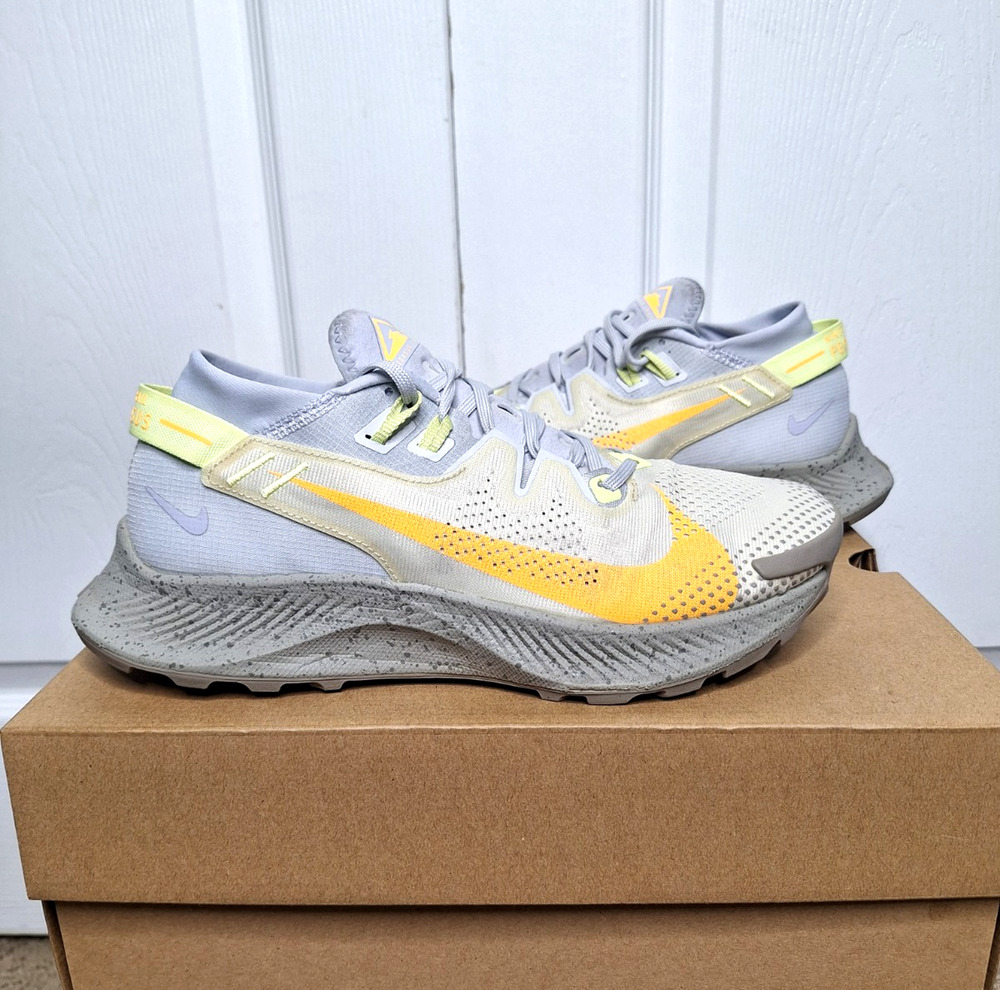 Nike Pegasus Trail 2 Grey Laser Orange CK4309-001 Size 9 Women's